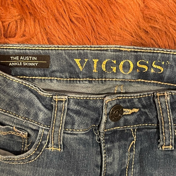 Vigoss distressed jeans with stones and pearls - Picture 5 of 5